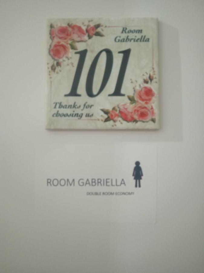 מילאנו Floris Guest House מראה חיצוני תמונה